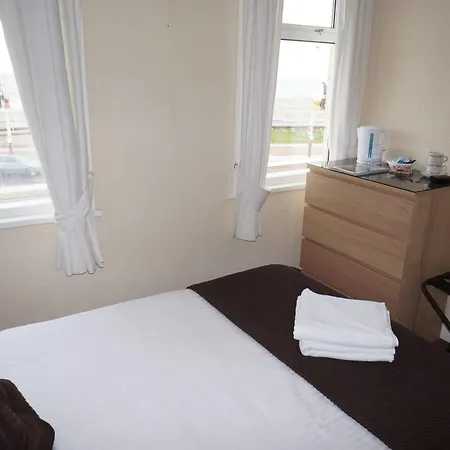 Ocean Bay Guest house 3*