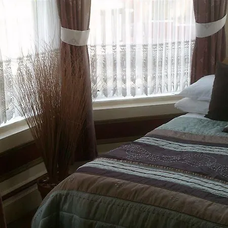 Mr Sandman's Hotel 2*