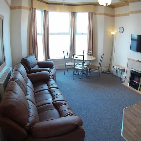 Cleveland Court Hotel Blackpool