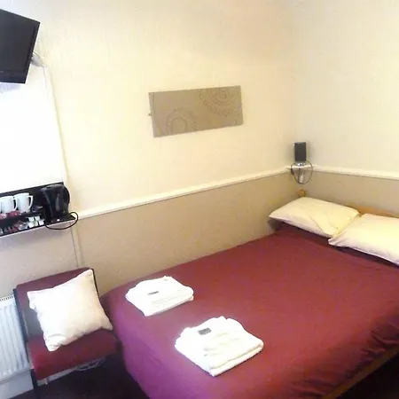 Delamere Bed & Breakfast Blackpool