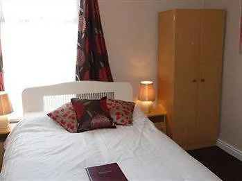 Pensión The Hurstmere 3*