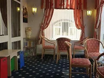The Hurstmere Pensión 3*