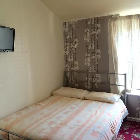 The Stone House 2* Blackpool