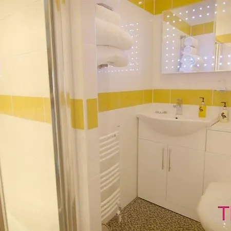 The Kenley 4* Blackpool