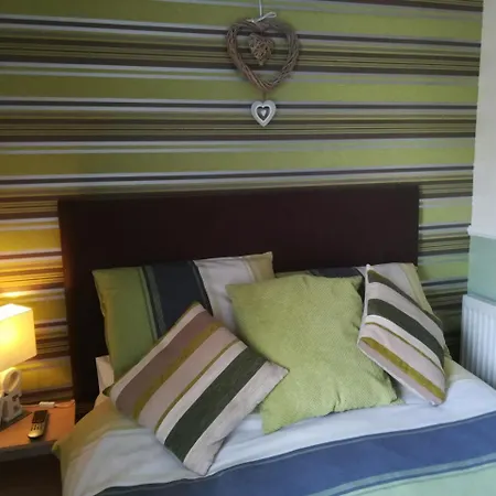 Delamere Bed & Breakfast 3*
