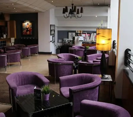 Hotel On The Prom At The Fernlea