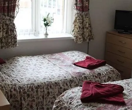 Lawnswood * Blackpool