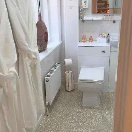 Sorrento House 게스트하우스 4*