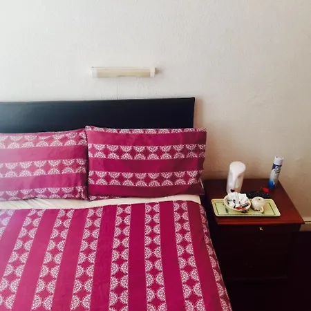 Bed & Breakfast Bramlea 2*