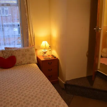 Bed & Breakfast Holm Lea Hotel Blackpool