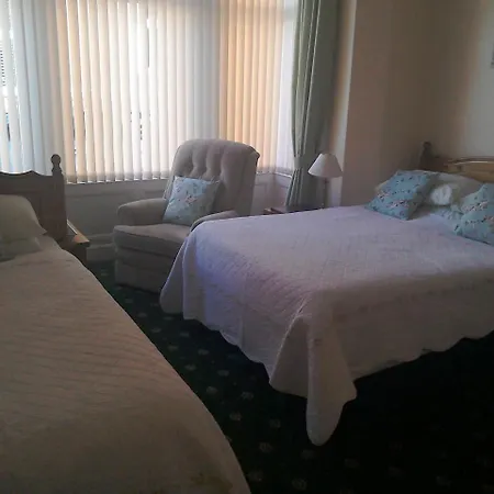 Eden House 3* Blackpool