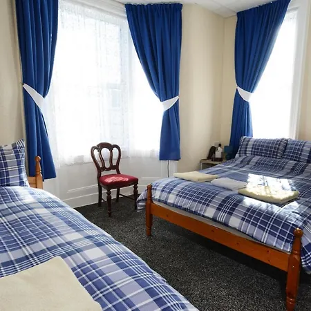 Lynmoore Guest house