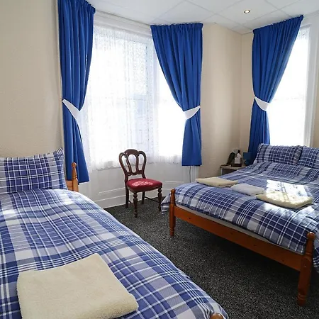 Lynmoore Guest house