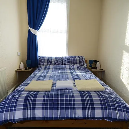 Guest house Lynmoore 2*