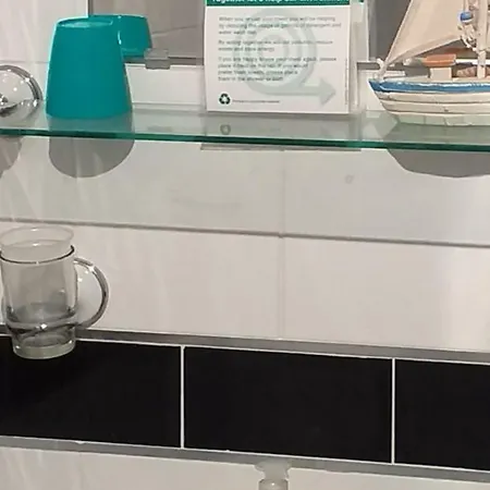 Guest house Surrey House 4*