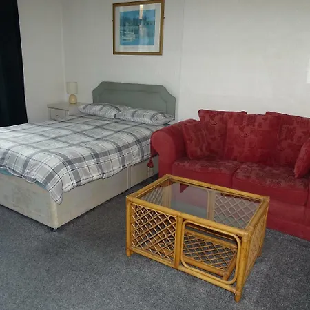 Apartment Beeton Villas Holiday