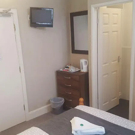 Newholme 2* Blackpool