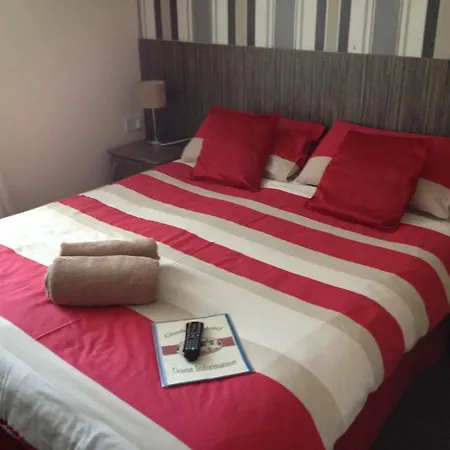 Glenheath Guest house 3*