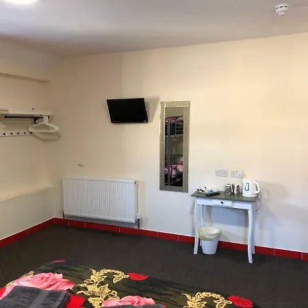 Hotel Red Roomz 3*