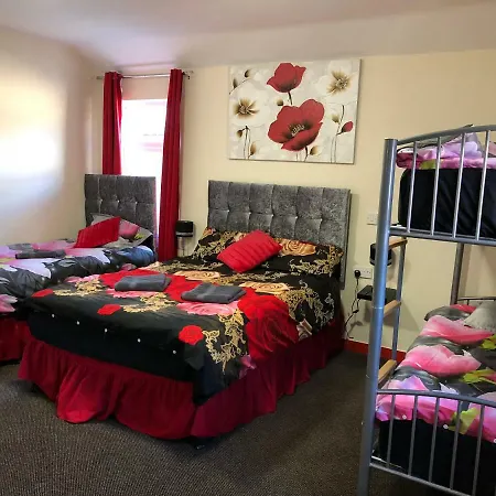 Red Roomz 3* Blackpool