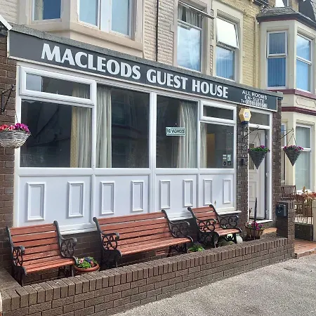 Macleods 3*