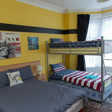Hotel 46 3*