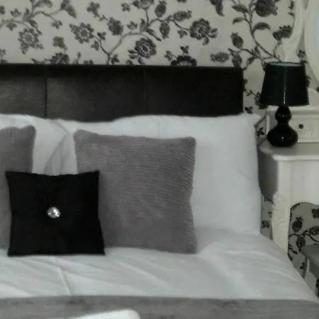 Aindale Guest house Blackpool