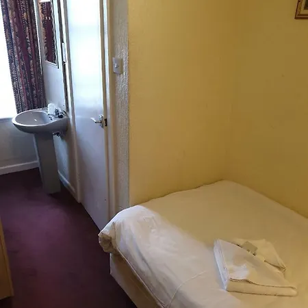 The Parisienne 2* Blackpool