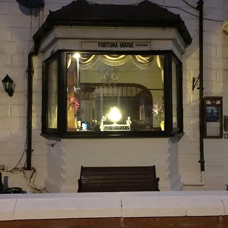 Fortuna House Guest house