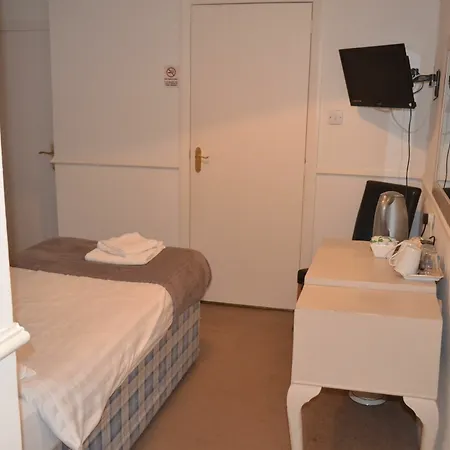 Guest house The Holmlea 3*