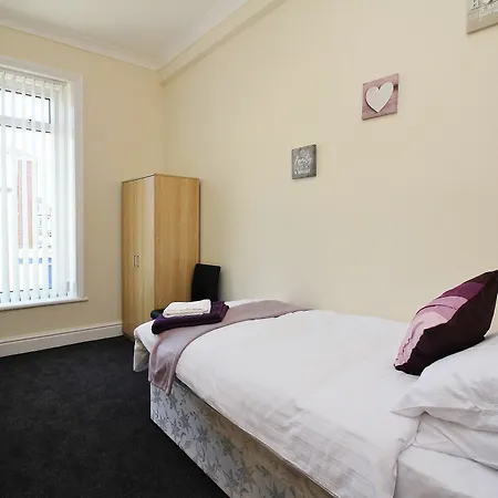 Bayswater House 3* Blackpool
