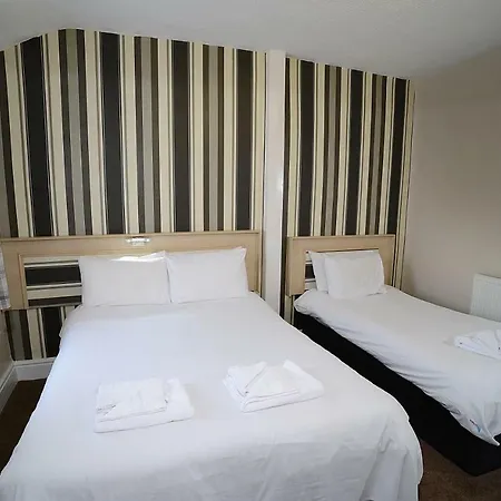 Arncliffe Hotel 3*