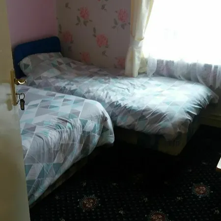 Crompton House 2* Blackpool