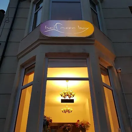 Hotel Half Moon Bay - Families & Couples Only