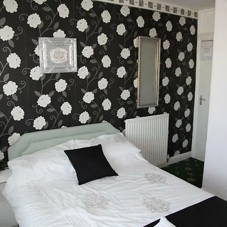 Guest house Glenmere 3*