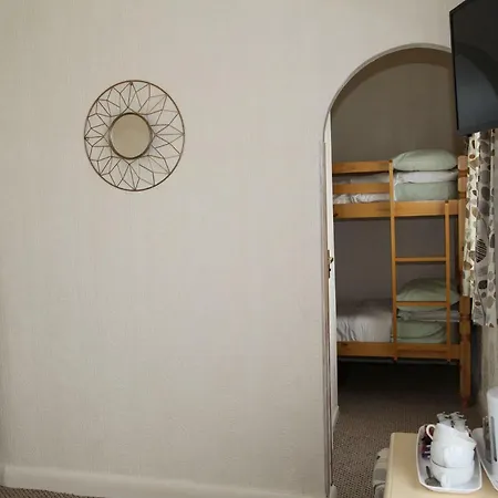 Glenmere Guest house Blackpool