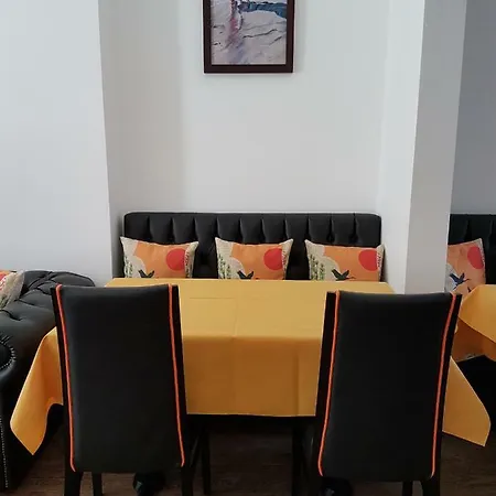 Hotel Half Moon Bay - Families & Couples Only Blackpool