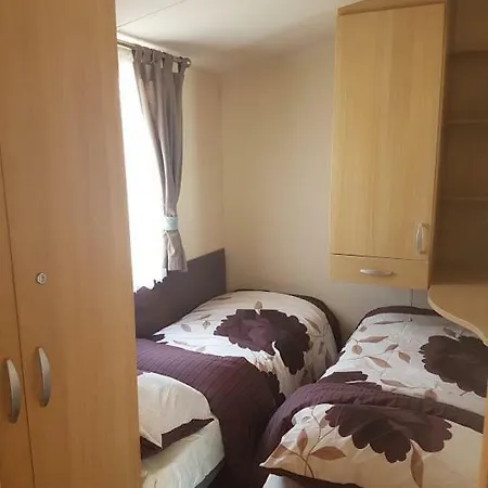 Jade 50 At Newton Hall Holiday home *