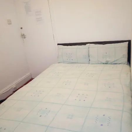 Hotel The Honley 3*