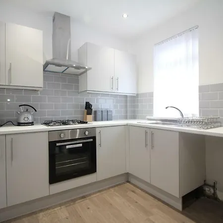 Welcome - Close To Town Centre - Full Holiday Blackpool