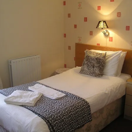 The Belvedere 3* Blackpool
