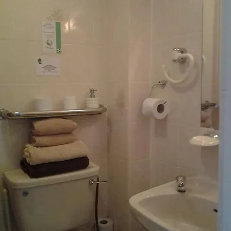 Otel Oyo Abbey 4*