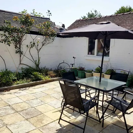 Blackpoolholidaylets The Bungalow Holiday home