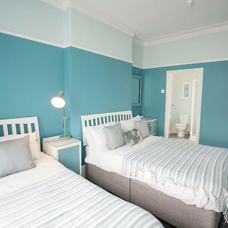Guest house The Gables 2*