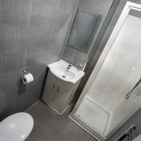 The Gables Guest house 2*