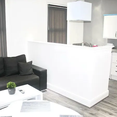 Apartment Reads Luxury Jacuzzi