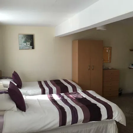 Bed & Breakfast Camelot House