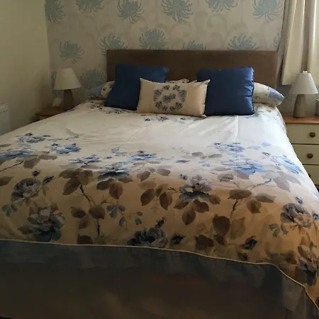 Camelot House Bed & Breakfast
