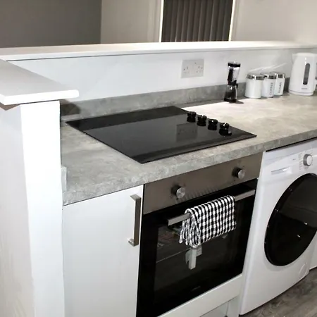 Apartment Reads Luxury Jacuzzi