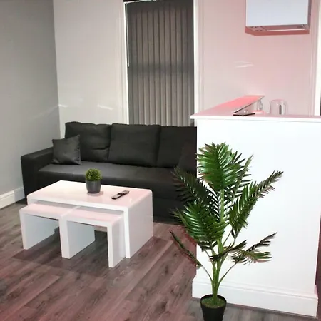 Reads Luxury Jacuzzi Blackpool
